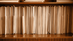 Ghi chép và giữ sổ sách kế toán