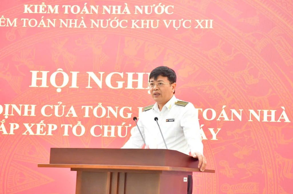 Kiểm toán trưởng KTNN khu vực XII Vương Nguyên Lượng phát biểu tại Hội nghị